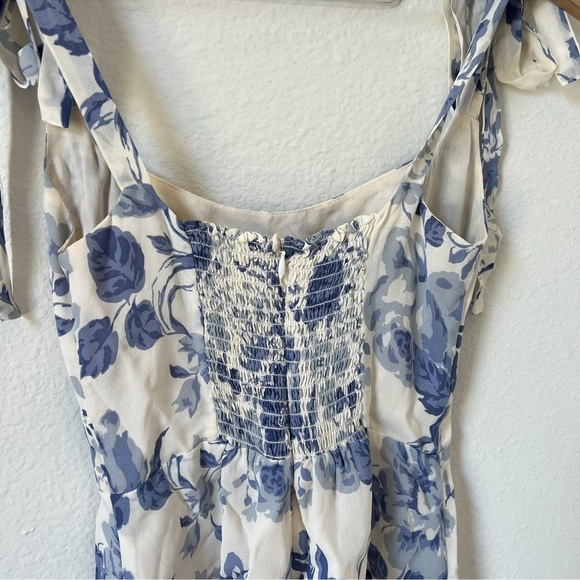 Reformation Annabell Bow-Detailed Floral Print Georgette Mini Dress in Lucerne - Picture 7 of 10